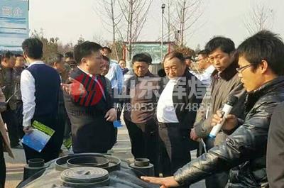 河南省領導蒞臨山東輝煌考察農村旱廁改造項目