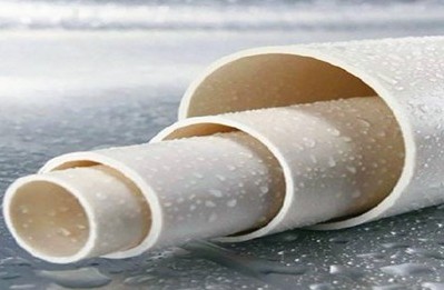 原料價(jià)格接近，PE管與PVC管替代性幾何？