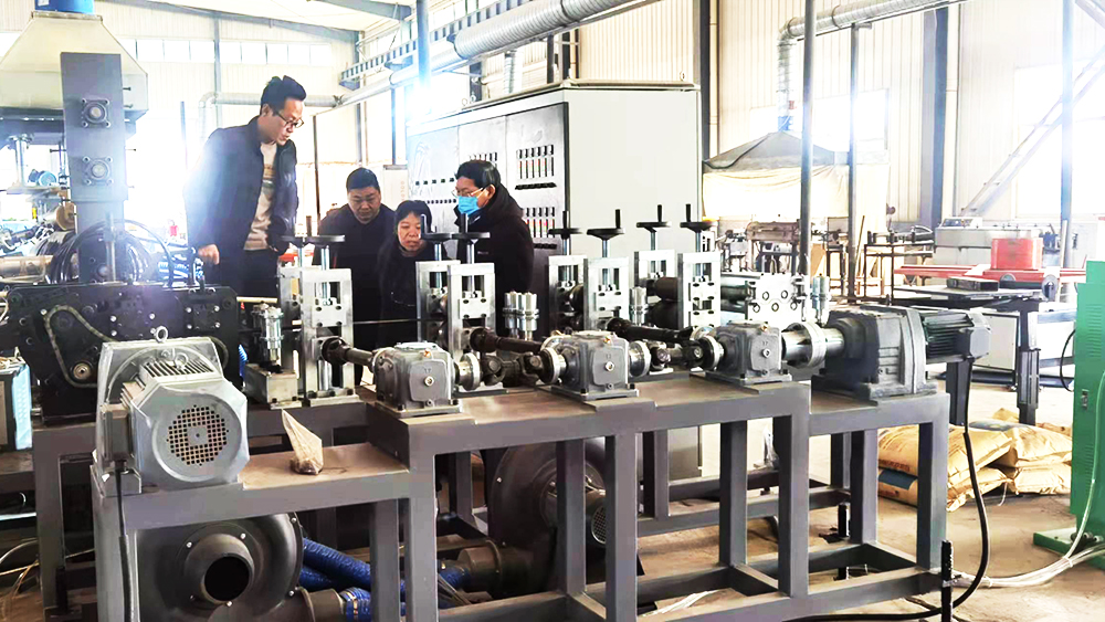 北京化工大學教授馬秀清、薛平一行來山東輝瑞指導(dǎo)