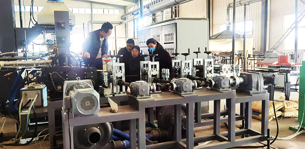 北京化工大學教授馬秀清、薛平一行來山東輝瑞指導(dǎo)